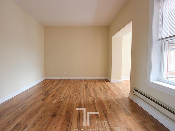 4th image of 4425 N Wolcott Ave APT 02B
