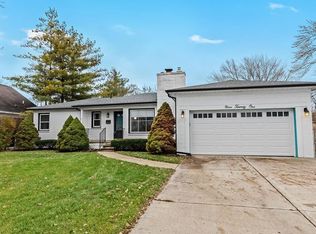 921 W Forteen Mile Rd, Clawson, MI 48017