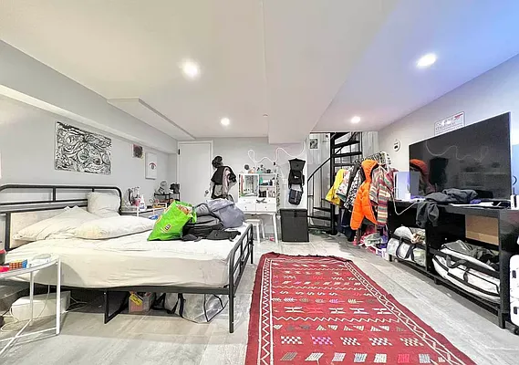 Rented by Reavis | media 19