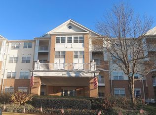 2605 Chapel Lake Dr APT 202, Gambrills, MD 21054