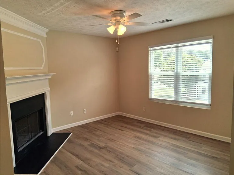 3617 Oakland Spring Ct — Photo 7