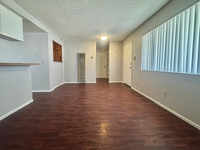 12700 Kornblum Ave — Photo 12