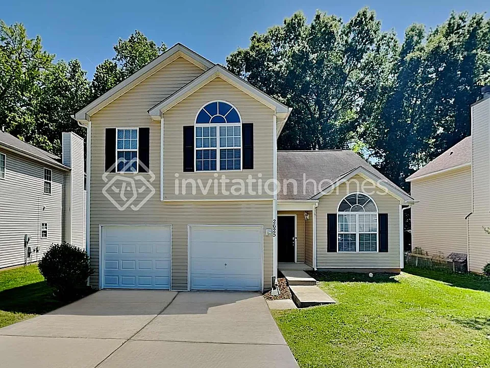 2625 Fairstone Ave
