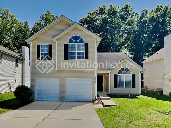 2625 Fairstone Ave, Charlotte, NC 28269