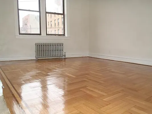Rented by Metroline Realty | media 3