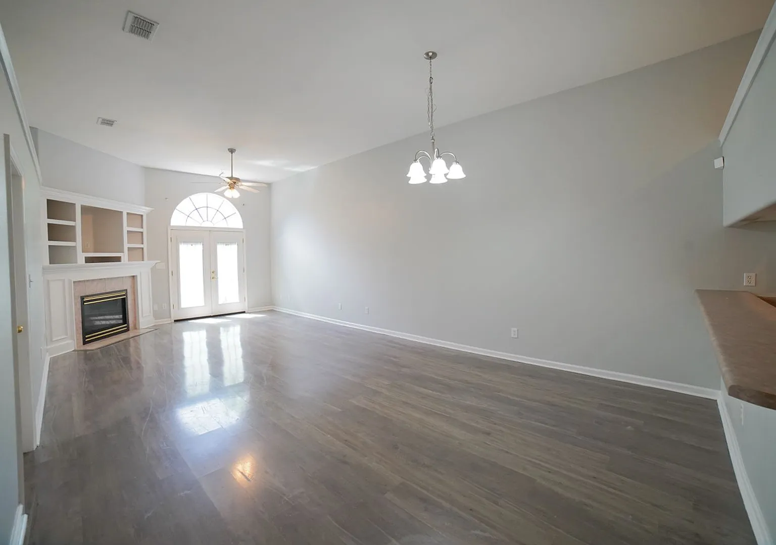 3 Bed / 2 Bath in Piney Z!! — Photo 2