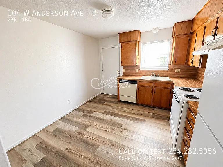 104 W Anderson Ave #B — Photo 4