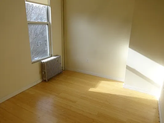 Rented by Blue Egg Realty Corp | media 22