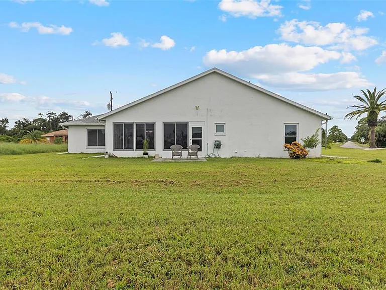 6460 Blueberry Dr — Photo 40