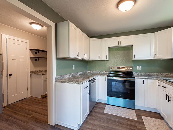 5th image of 419 Pine St