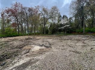 73 Windrow Ln, New Canaan, CT 06840