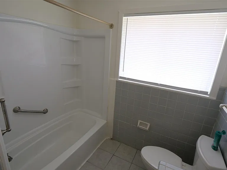 5231 Beechnut St — Photo 30