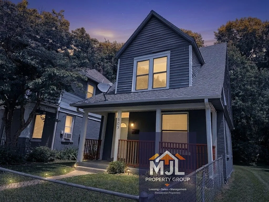 3 bed, 2.0 bath, 1500 sqft, $1,495 — Photo 2