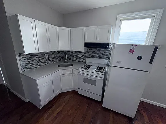 311 S 6th St #3LO — Photo 6