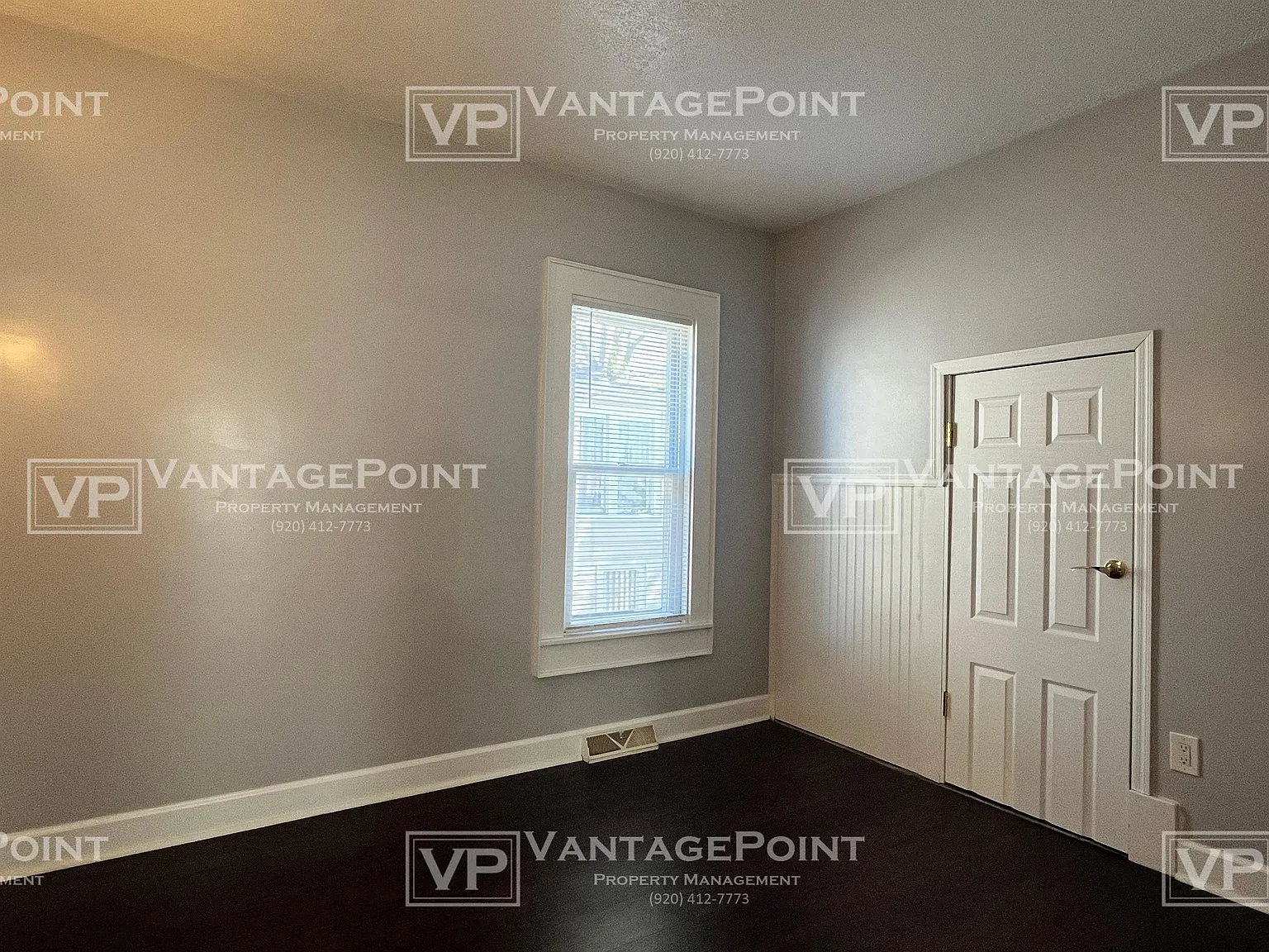 144 Oak Street (Blink) - Lower — Photo 3