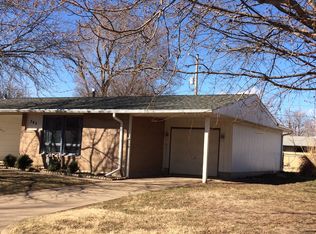 703 Banner Cir, Salina, KS 67401