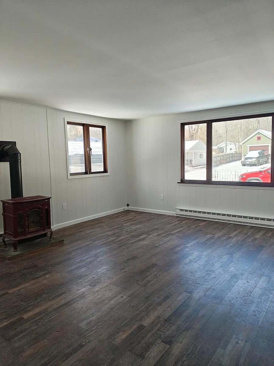 Living room - 18 Tremper Ave