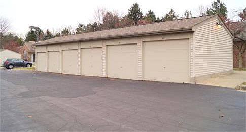 Detached 1 Car Garage