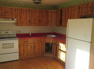 36 Quiet Rd, Levittown, PA 19057