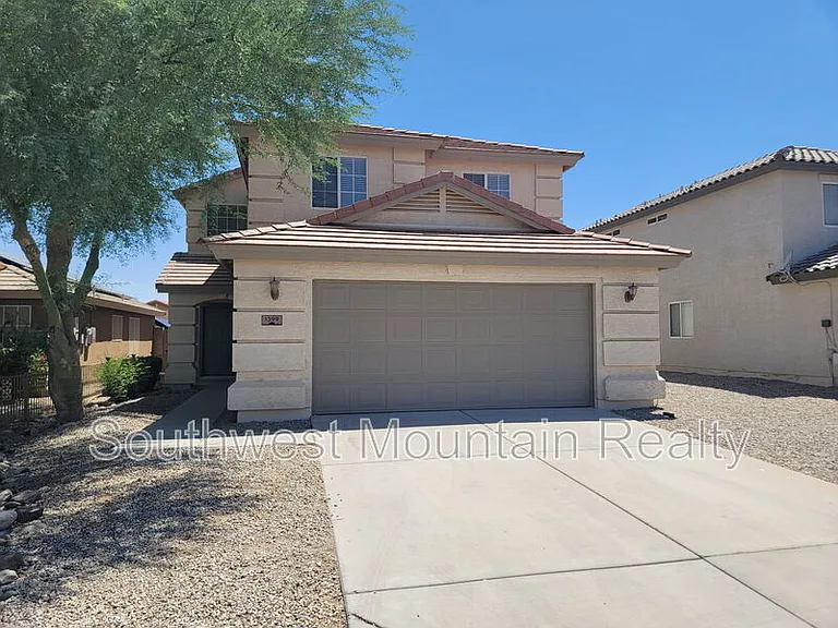 1399 E Saguaro Trl — Photo 3