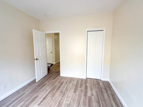 25-42 33rd Street image 9 of 17