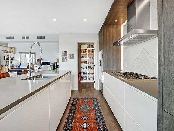 5th image of 1441 Johnston Rd #1302