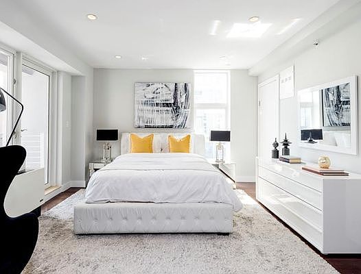 4th image of 423 West St #4