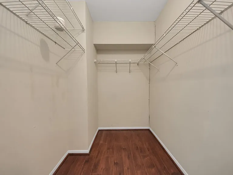 1022 Memorial Village Dr — Photo 27