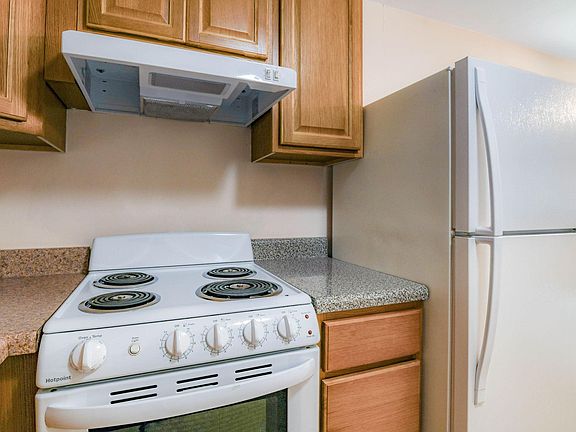 5th image of 605 Parr Meadow Dr #6E
