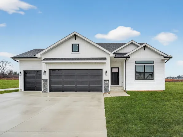 657 SE Hollow Ct, West Des Moines, IA 50265