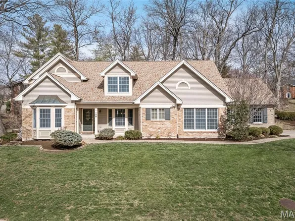 28 Marquette Dr, Lake Saint Louis, MO 63367