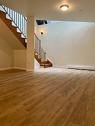 Rented by R New York