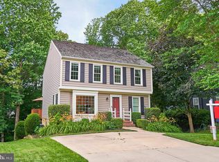 11612 Mohican Rd, Woodbridge, VA 22192