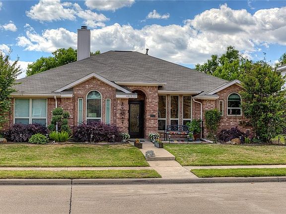 2nd image of 6813 Silverlake Dr