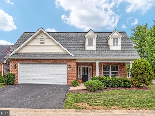 100 Gooseberry Dr, Winchester, VA 22602