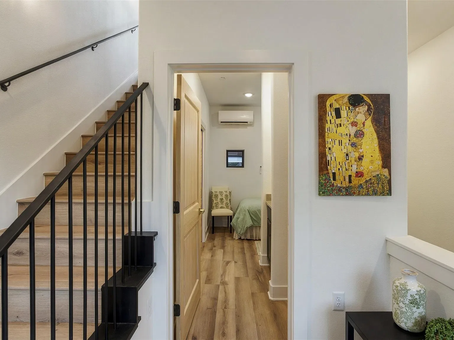2 bed, 2.5 bath, 815 sqft, $2,800 — Photo 4