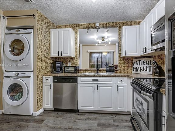 5th image of 6427 NW 171st St #6427