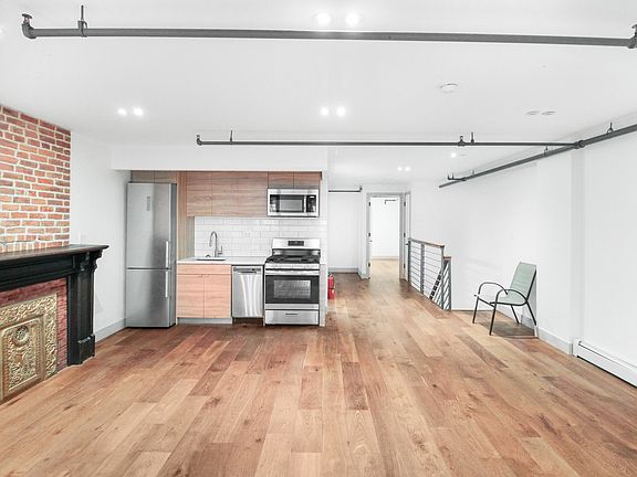 2nd image of 1187 Dean St #1