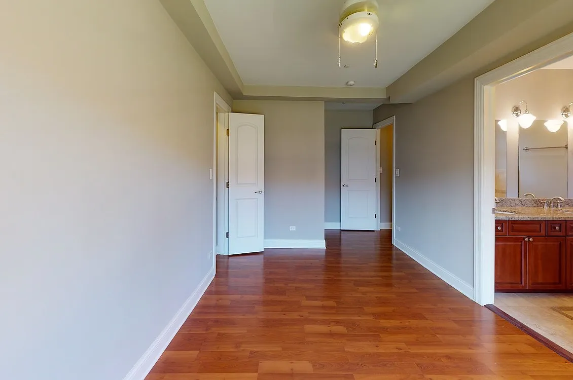 2 S. Greenwood — Photo 4