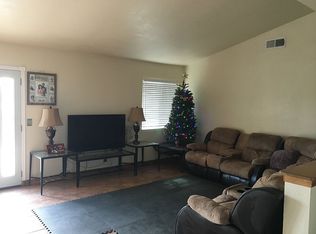 6625 Greasewood Ln, Phelan, CA 92371