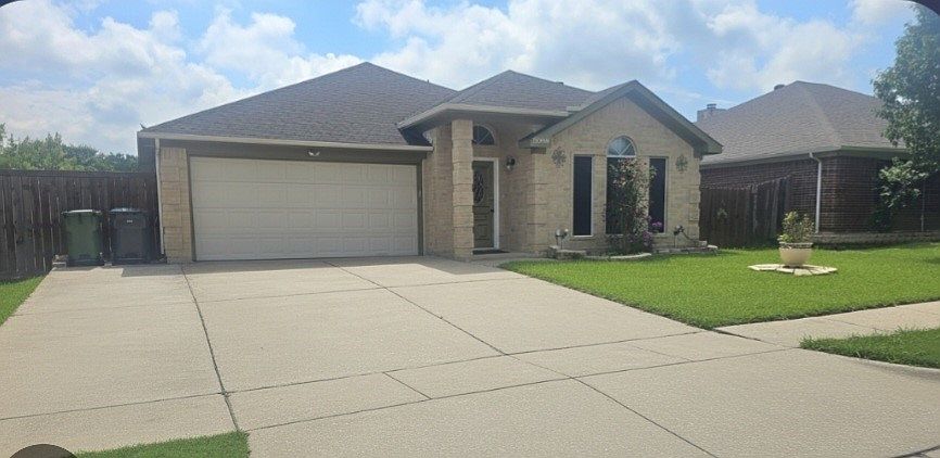 1st image of 5905 Rising Meadow Dr