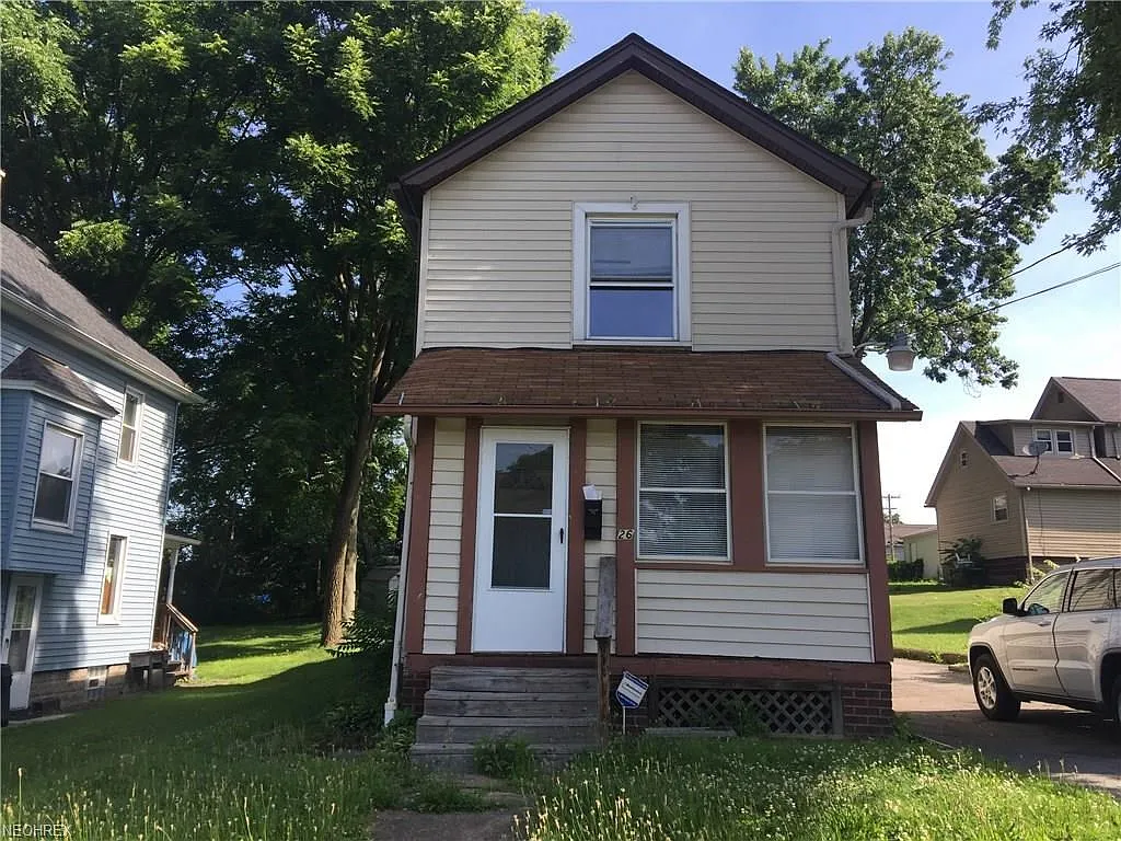 26 Hazel St photo 1