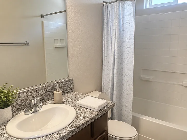120 Ivy St — Photo 12