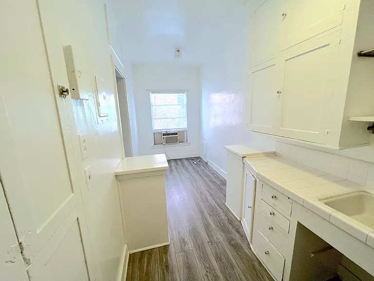 4604 Los Feliz Blvd #101 — Photo 13