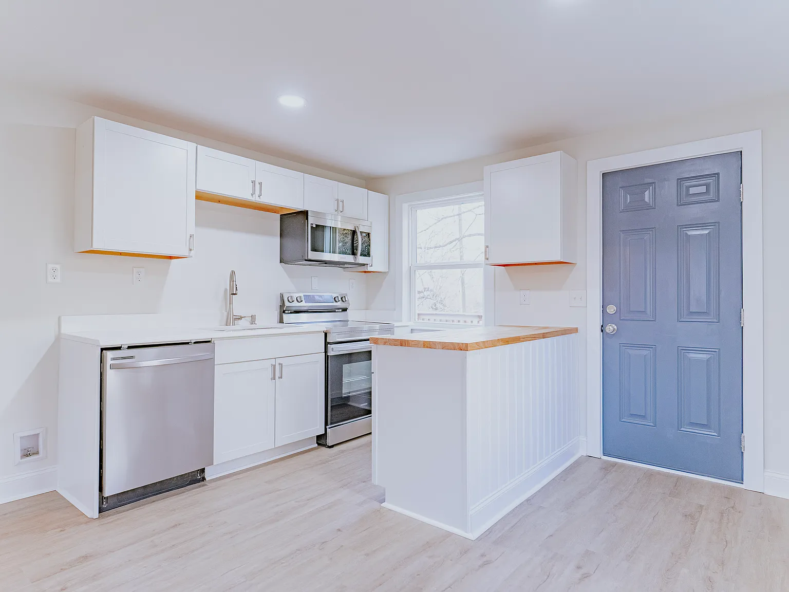 3 bed, 1440 sqft, $2,250 — Photo 4