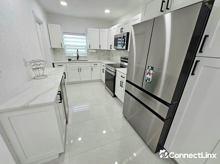 7304 Westwood Dr — Photo 9