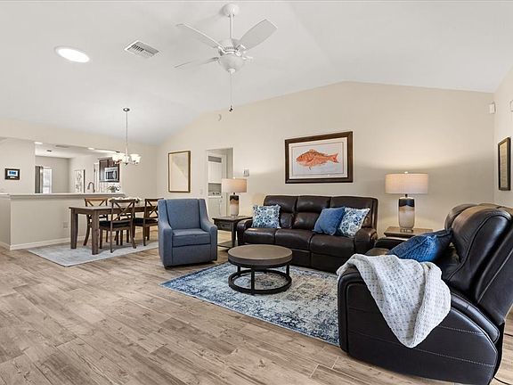 4th image of 2004 Flowersville Pl