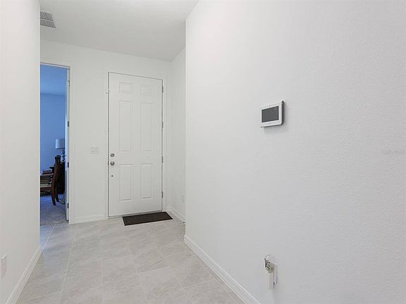 3rd image of 1042 Alabaster Way