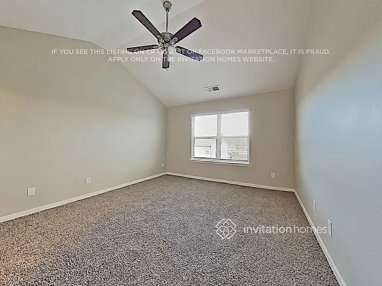 925 Donington Cir — Photo 13