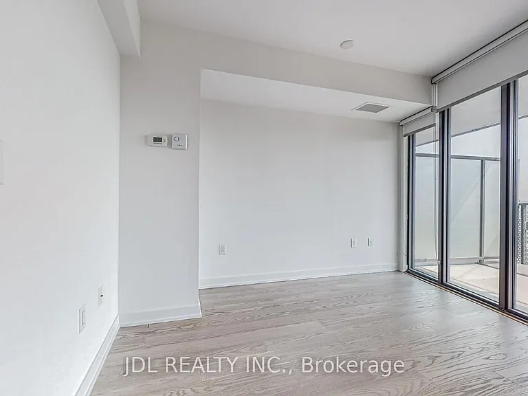 11 Wellesley St W #2212 — Photo 3